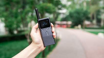 從輕出發(fā)，盡興交流 有小米對(duì)講機(jī)2S就夠了